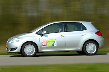 Toyota Auris 2.0 D-4D-F Luna