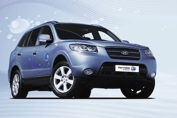 Hyundai Santa Fe BlueHybrid