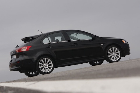 Nieuwe motoren Mitsubishi Lancer 