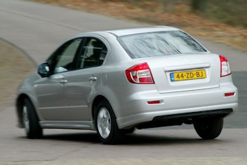 Suzuki SX4 Sedan 1.6 Exclusive