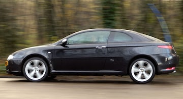 Alfa Romeo GT 1.9 JTDm Q2