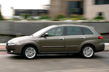 Fiat Croma 2.2 16V Corporate Premium