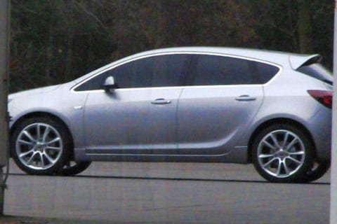 Weer een beetje Opel Astra 