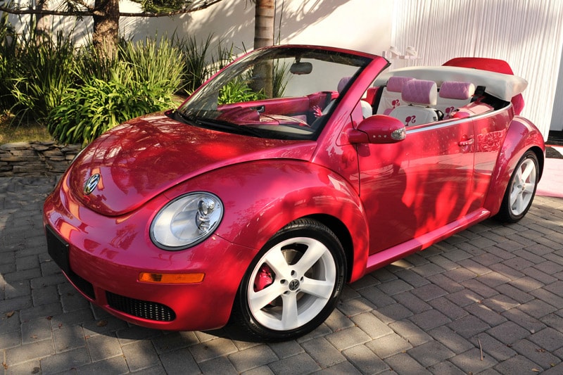 Roze Beetle cabrio voor Barbie - AutoWeek