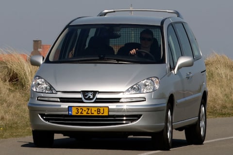 Peugeot 807 ST 2.2-16V HDiF 170pk (2008) - Test