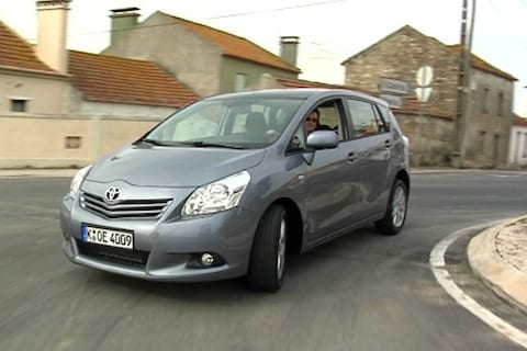 Toyota Verso (2009) - Test