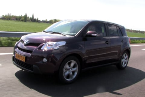 Toyota Urban Cruiser (2009) - Test