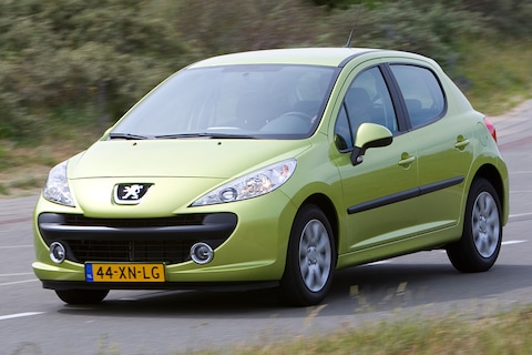 Peugeot 207 XS 1.4-16V VTi (2008)