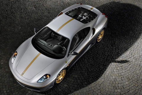 Speciale Ferrari voor aardbevingsgebied