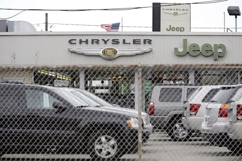 Chrysler sluit 789 dealers