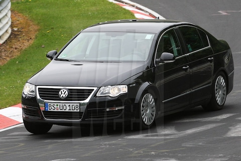 Eerste stapjes buiten voor nieuwe Passat