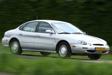 Ford Taurus