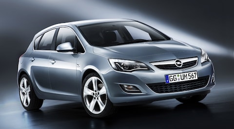 Nu ook interieurfoto's nieuwe Opel Astra