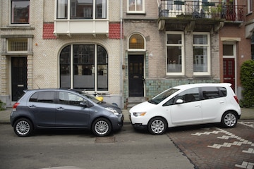 Mitsubishi Colt vs Toyota Yaris
