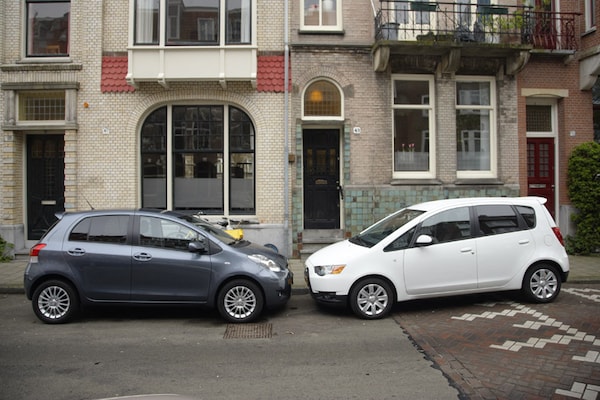 Mitsubishi Colt vs Toyota Yaris