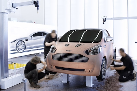 Aston Martin Cygnet: iQ met kapsones