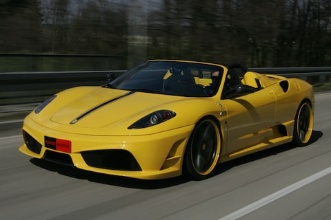 Ferrari Scuderia Spider 16M opgepept