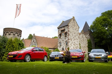 Mazda 3 1.6-Mégane 1.6 16VSeat Leon TSIToyota Au