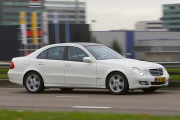 Mercedes-Benz E 200 NGT