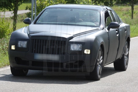 Bentley slijpt grote jongen fijn