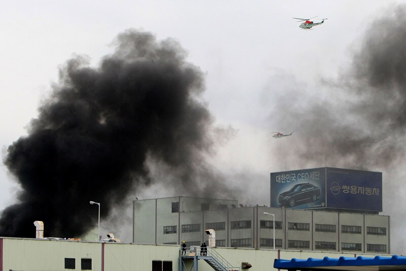 Bestorming SsangYong-fabriek (foto: ANP)