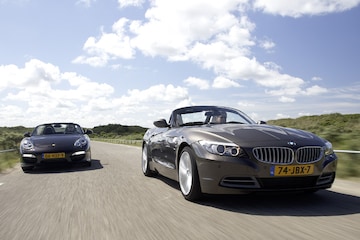 BMW Z4 sDrive35iA-Porsche Boxster S PDK