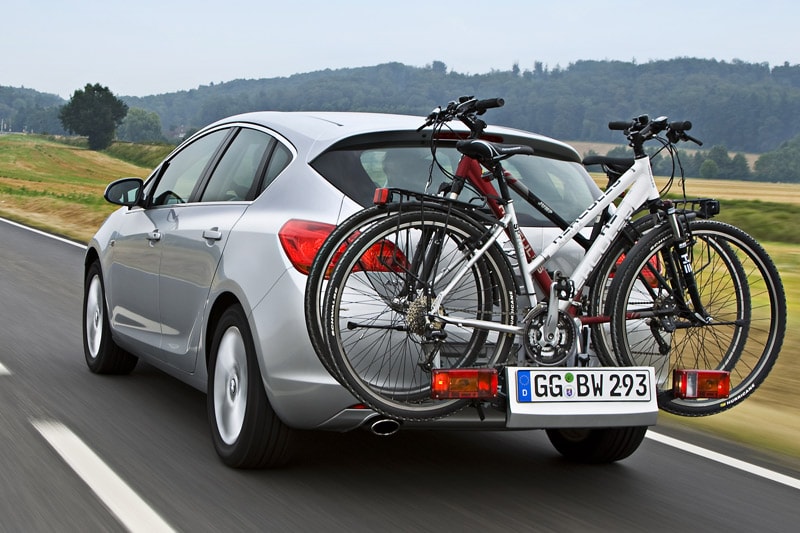 Opel Astra met FlexFix fietsendrager