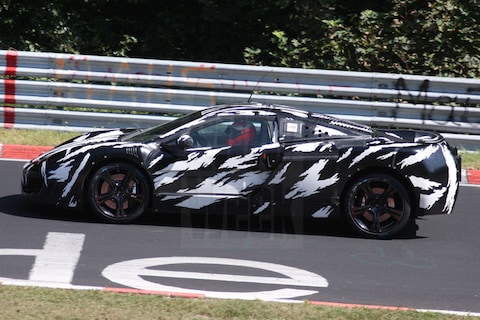 McLaren P11 doet duit in het zakje