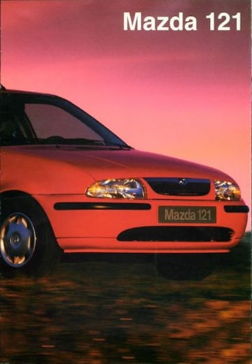 Brochures Mazda 121 - Folders