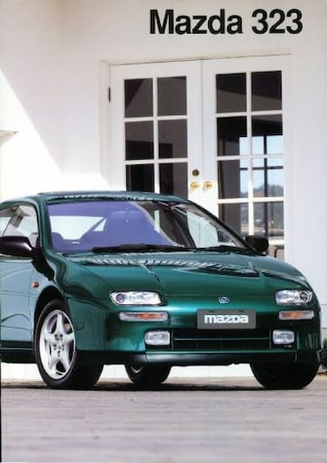 Brochures Mazda 323 - Folders