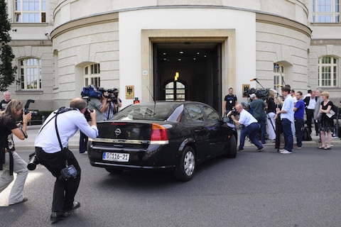 GM overweegt investering in Opel