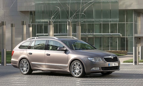 Skoda Superb Combi: echoput