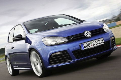 Volkswagen Golf R warmt op
