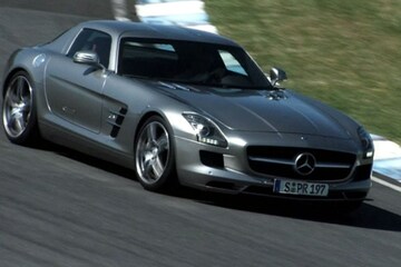 Mercedes-Benz SLS AMG