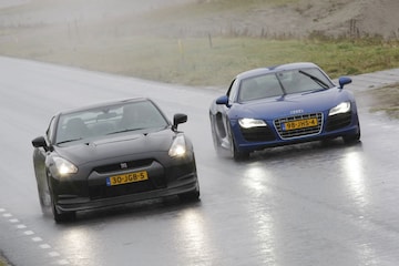 Audi R8 V10 vs Nissan GT-R