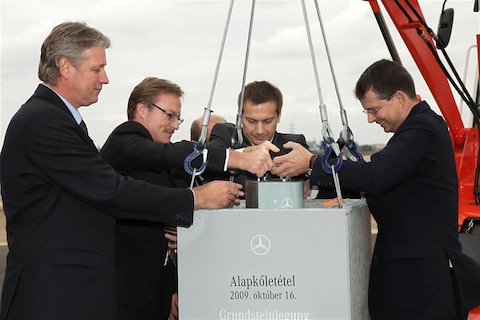Mercedes-Benz start bouw fabriek B-klasse