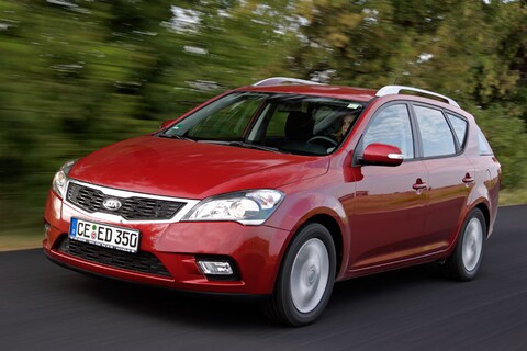 Kia stunt met C'eed Brooklyn