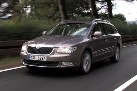 Test: Skoda Superb Combi (2010)