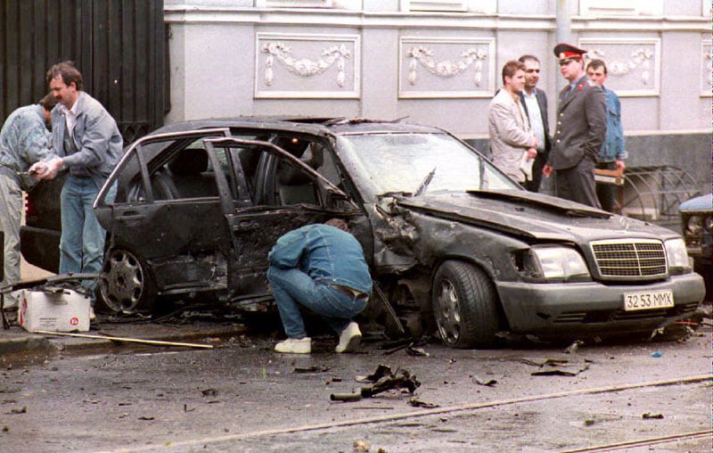 Aanslag op Mercedes S-klasse in Moskou | Foto: ANP