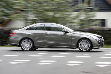 Mercedes-Benz E 350 CGI Coupé 
