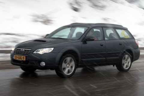 Subaru Legacy Outback 2.0D Executive (2009)