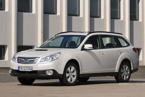 Subaru Outback 2.5i Luxury