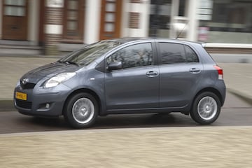 Toyota Yaris 1.3 16V VVT-i Dynamic 