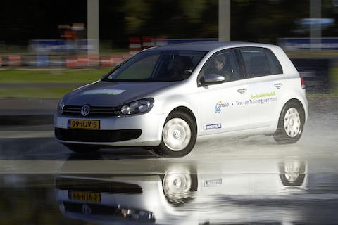 AutoWeek lezers testen winterbanden