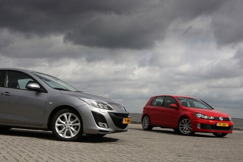 Mazda3 2.2 CiDT GT-M - Volkswagen Golf GTD