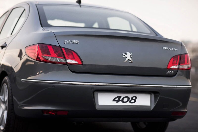 Peugeot 408