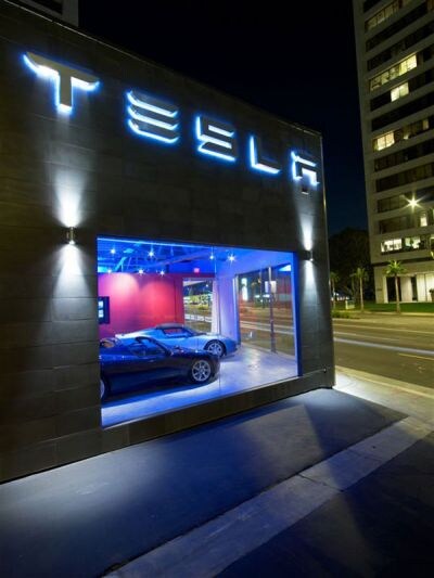 Tesla store Los Angeles