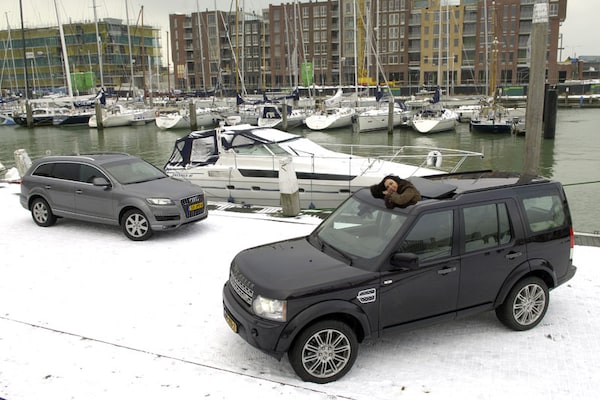 Audi Q7 vs Land Rover Discovery