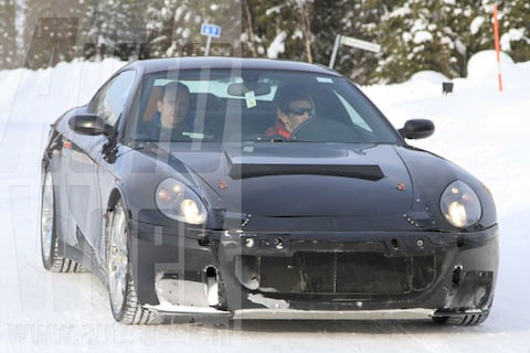 Ferrari 612-opvolger gespot in de sneeuw