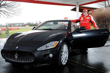 Maserati GranSpider met een trotse Fernando Alonso